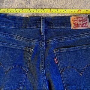 Levi 311 shaping skinny jeans size 29